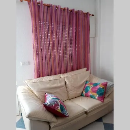 Casa A 20 Metros De La Playa En Vakantiehuis